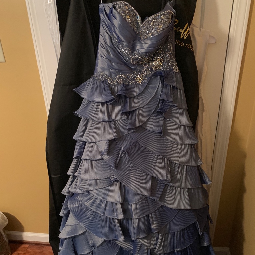 Mac Duggal formal dress one of a kind !